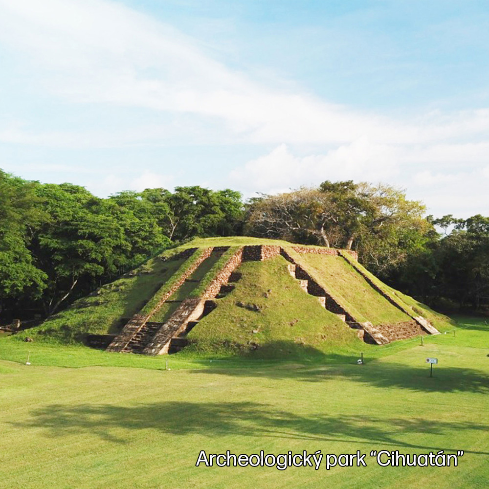 Fotografie archeologického naleziště v údolí Cihuatán